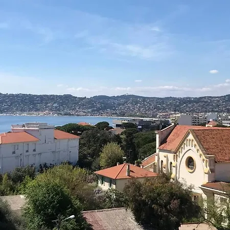 Апартаменти Amazing Sea View *